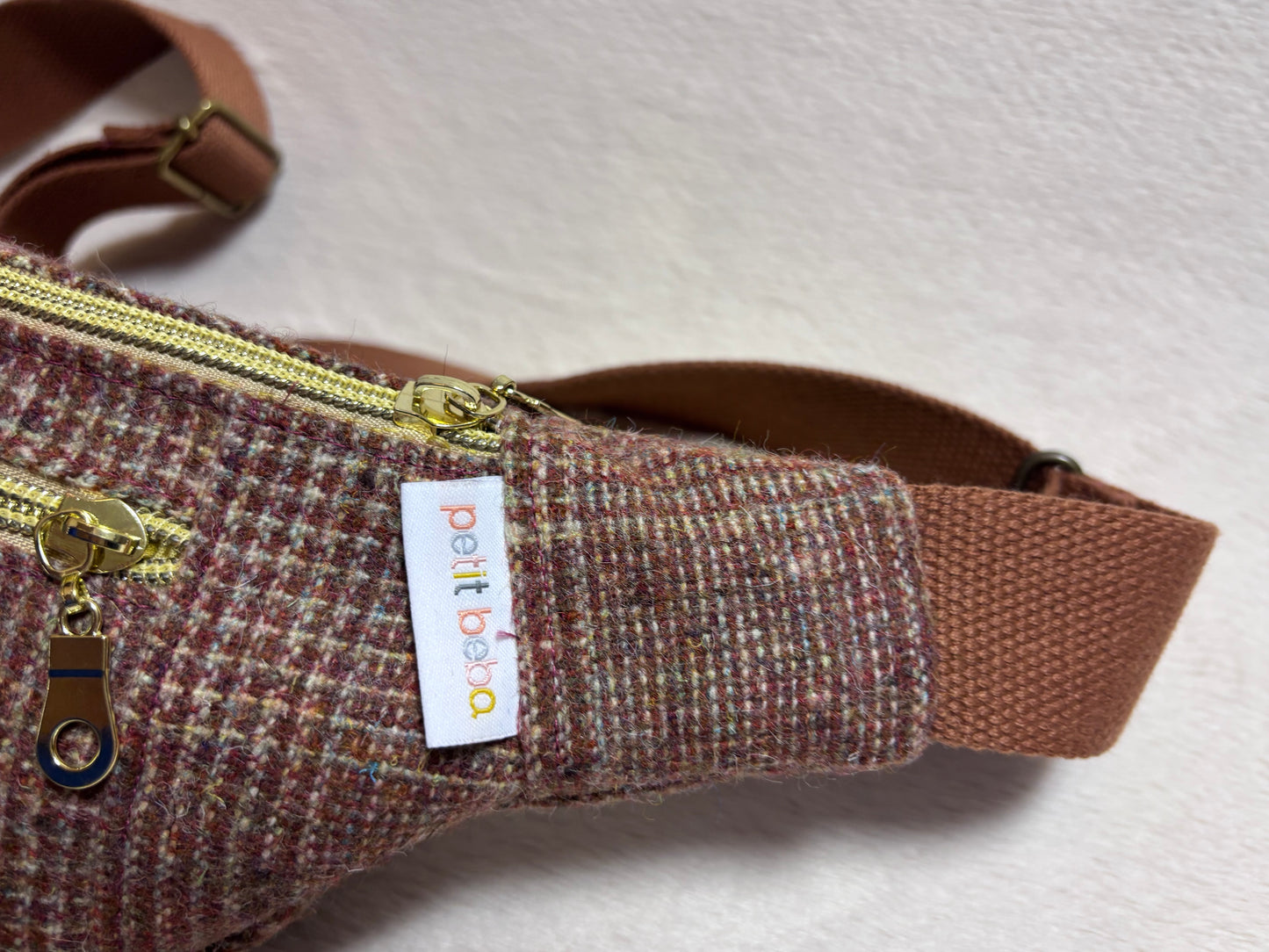 sac banane signature pour adulte en tissu à carreaux avec sangle marron - petit beba