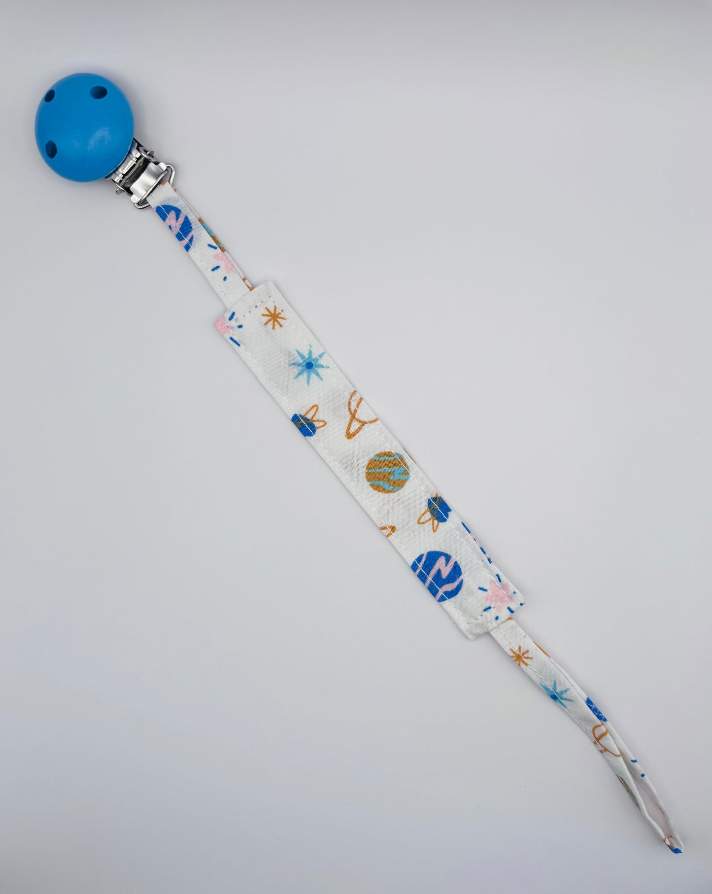 attache-tétine Bubuclip bleu motif marin - petit beba