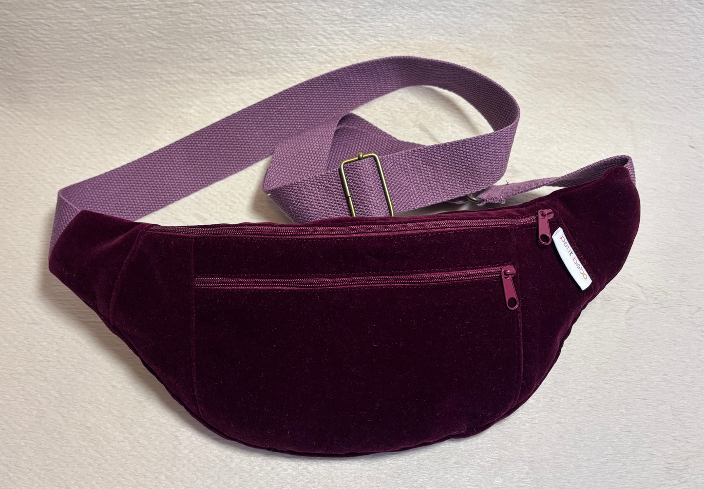 sac banane pour adulte en velours prune avec sangle lilas - petit beba
